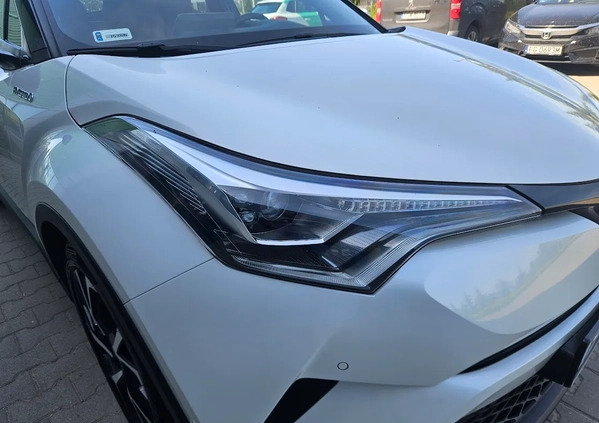 Toyota C-HR cena 79500 przebieg: 108013, rok produkcji 2018 z Nowy Tomyśl małe 232